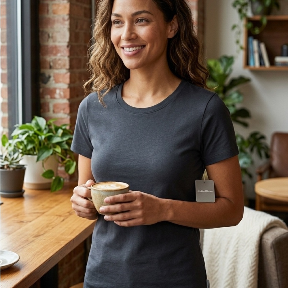 NWT Eddie Bauer Favorite Women's Short Sleeve Tee in Black